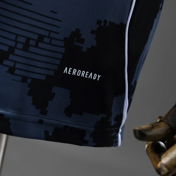 25/26 Eintracht Frankfurt Third Away